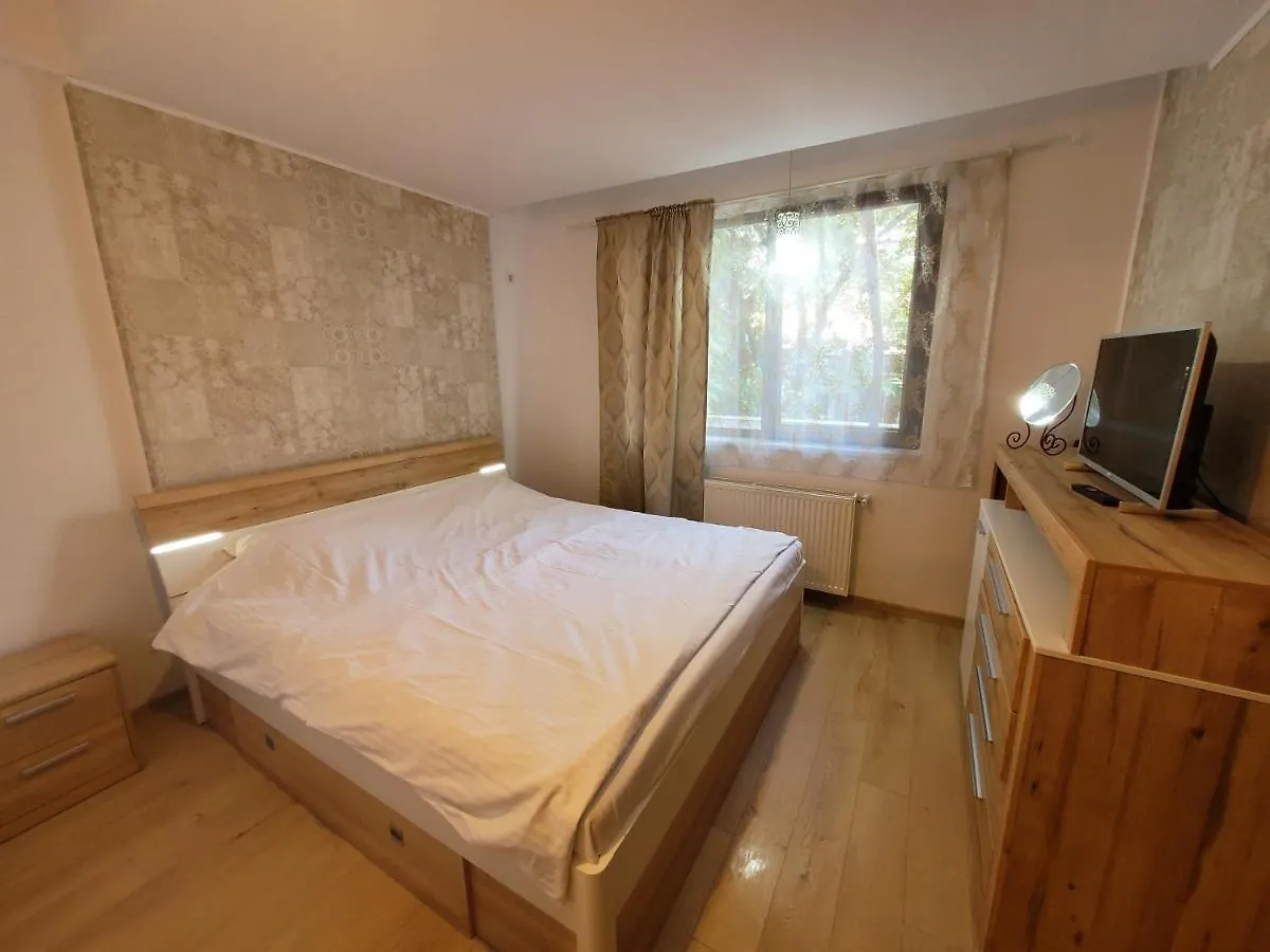 Morii Lake Apartment Bucureşti
